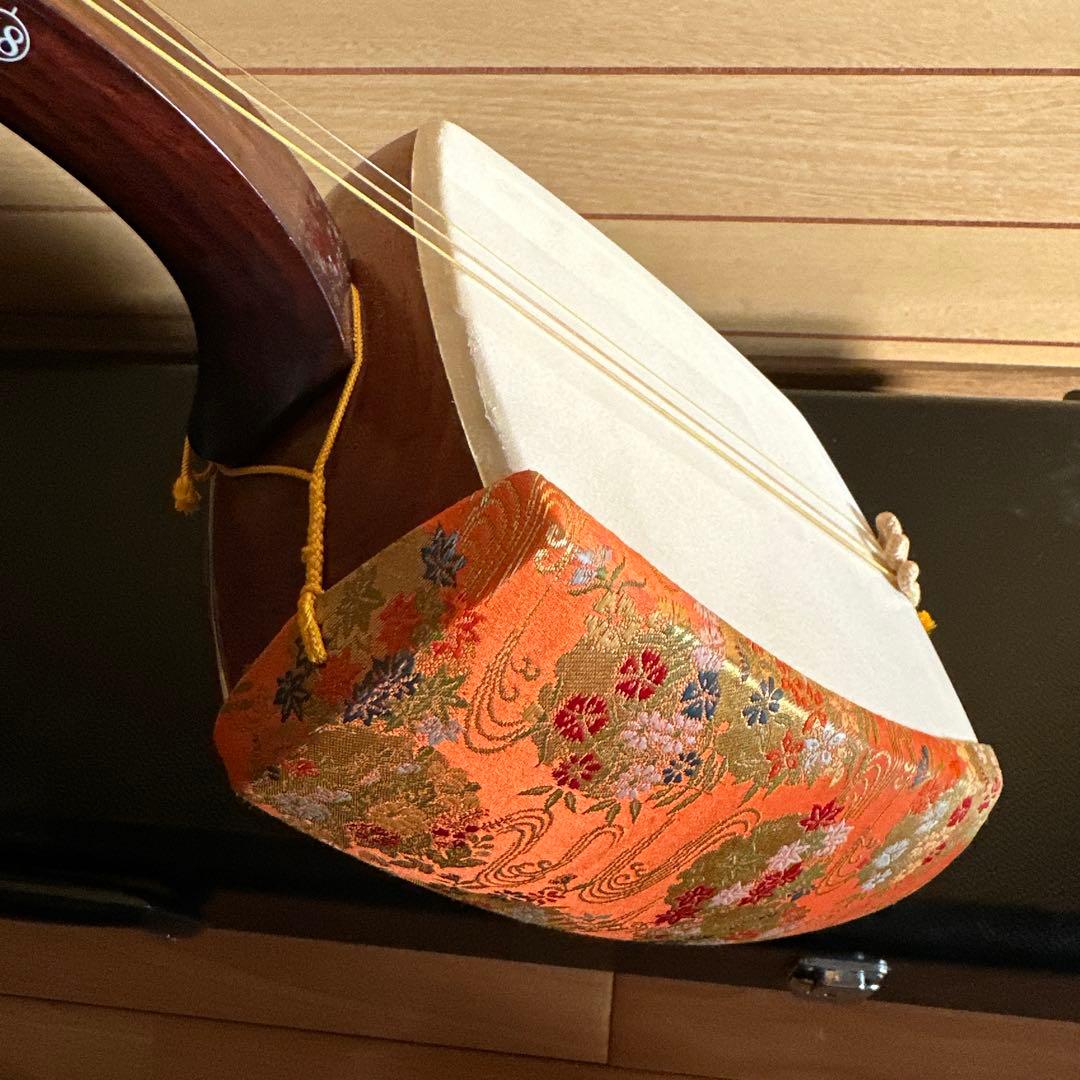 三味線本体 細棹 ハードケース付き 秋田三味線 長唄等 ３弦 訳あり