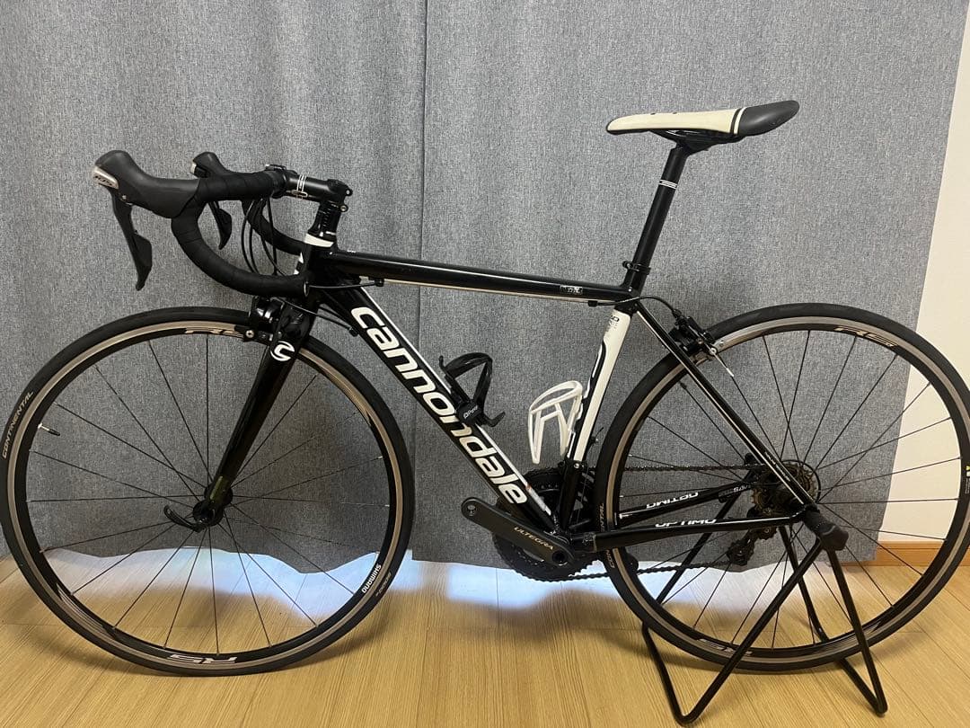 Cannondale ブラック ロードバイク