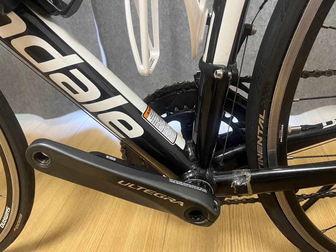 Cannondale ブラック ロードバイク