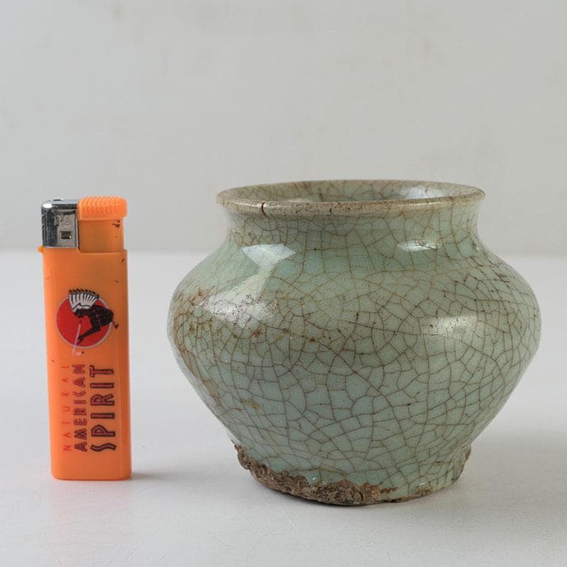 中国　南宋　官窯　金糸鉄線　飾壺　小壺　Z　8608