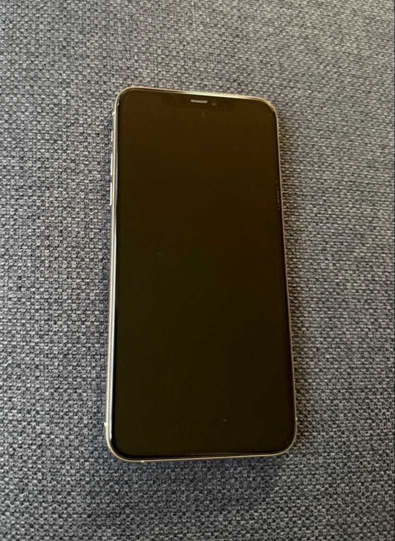 【水曜日限定】iPhone 11 pro max 512GB シルバー
