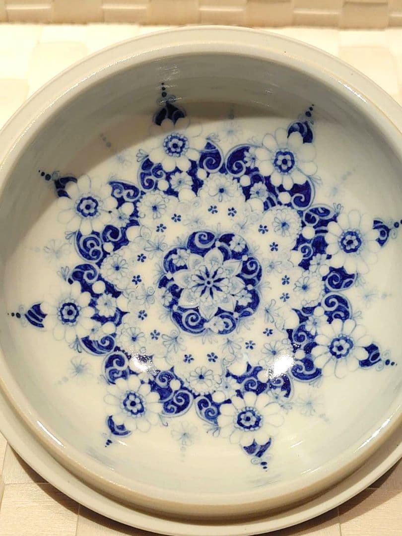 橋本よしこ　蓋物　染付