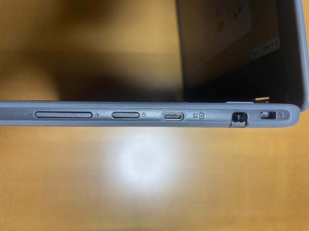 SUS Chromebook Flip C214MA 　中古