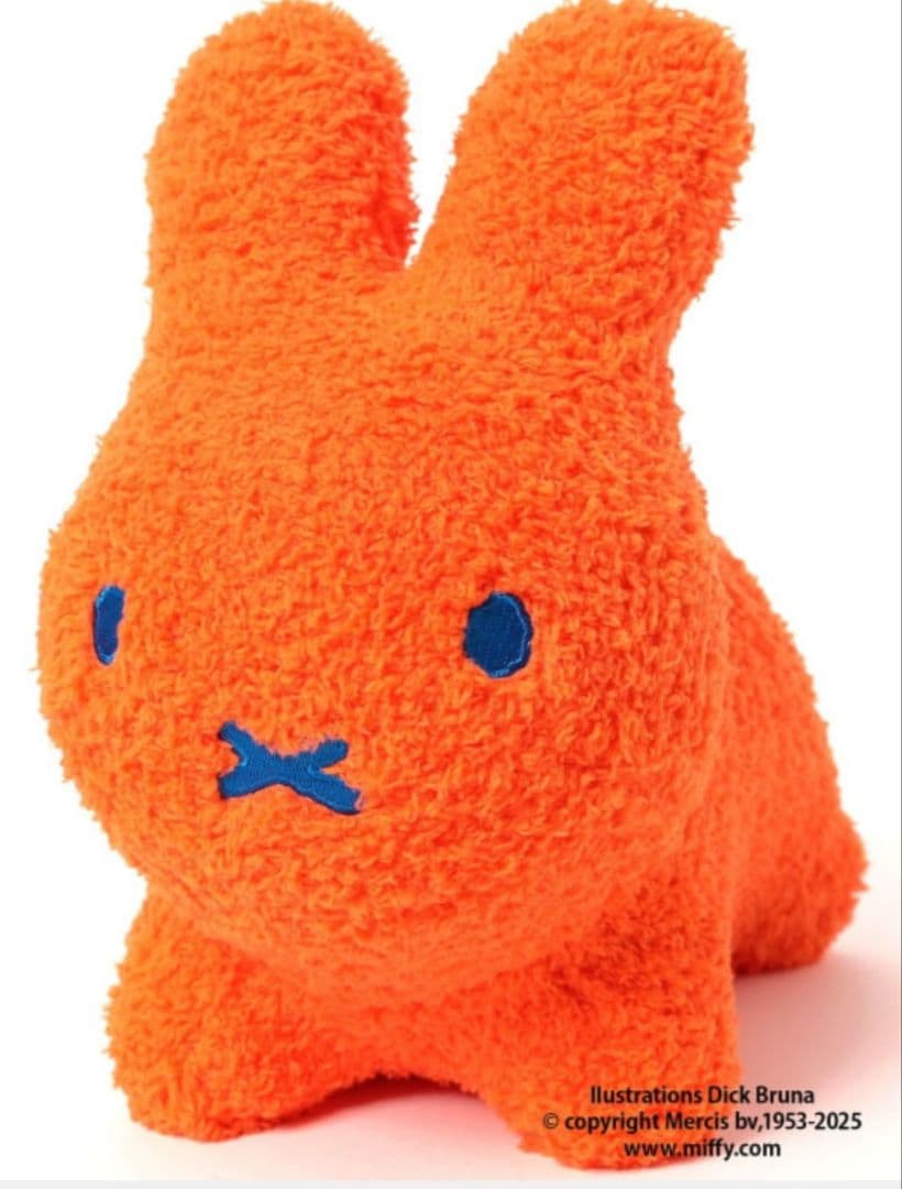 ビームス別注ides×MEDICOMTOYブルーナボンボンふわモコミニラビット