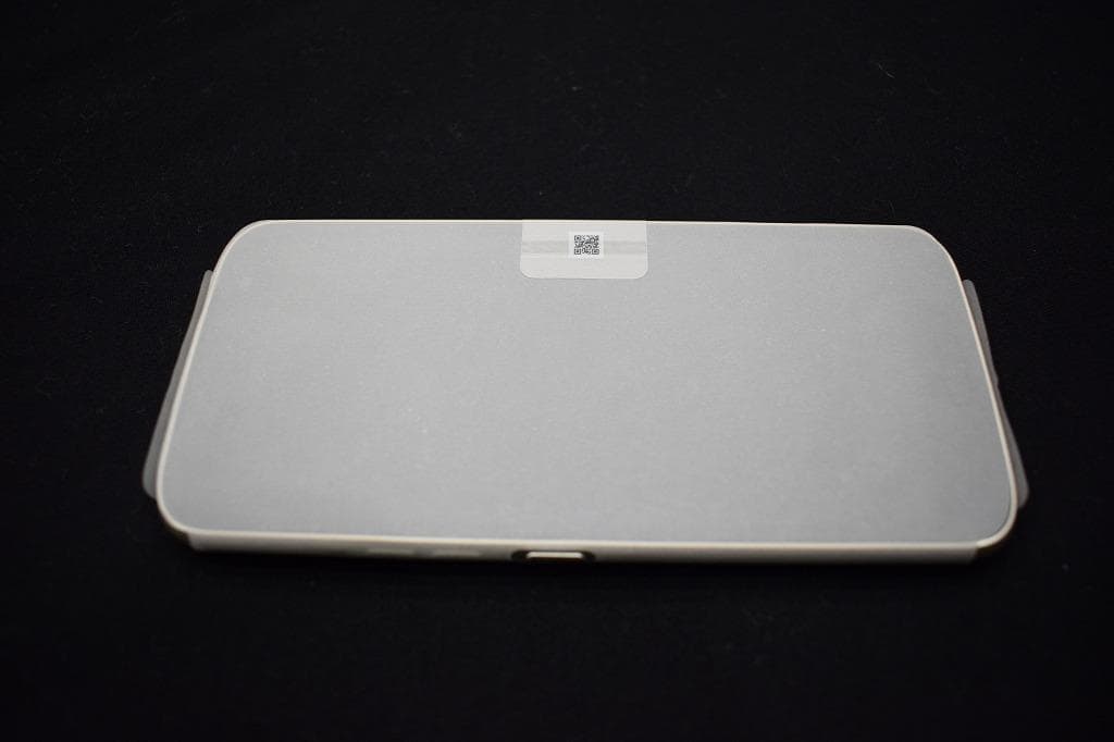 ★送料込み★新品未使用★らくらくスマートフォン 富士通 F-53E 残債無し