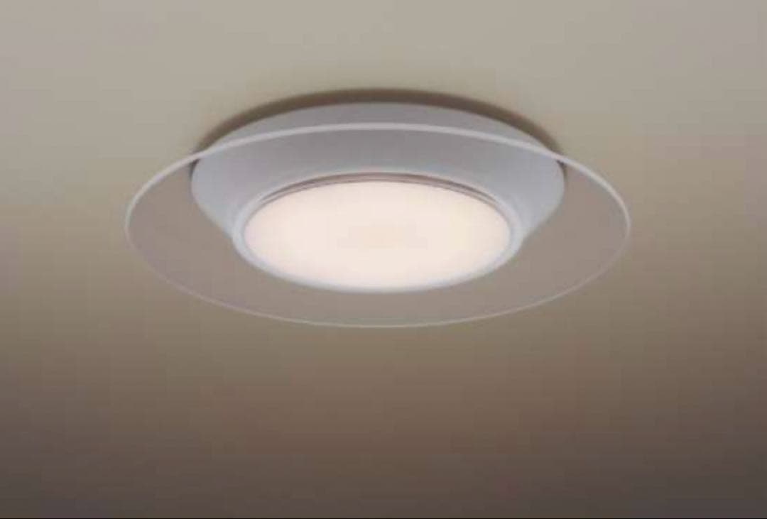 【アルシさん専用】Panasonic・LEDシーリングライト ８畳用