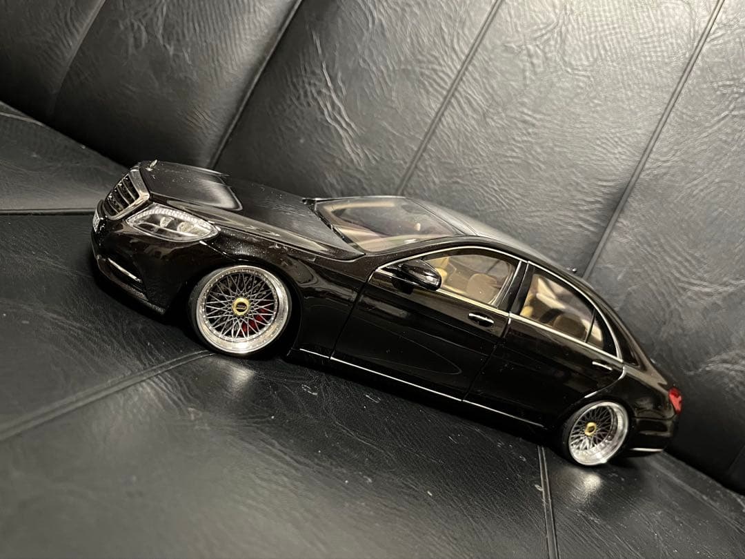 メルセデスベンツ　Sクラス　1/18