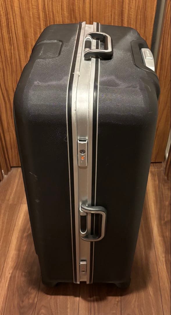 サムソナイト 大型スーツケース TSAロックあり ネームタグ、鍵つき、使用2回