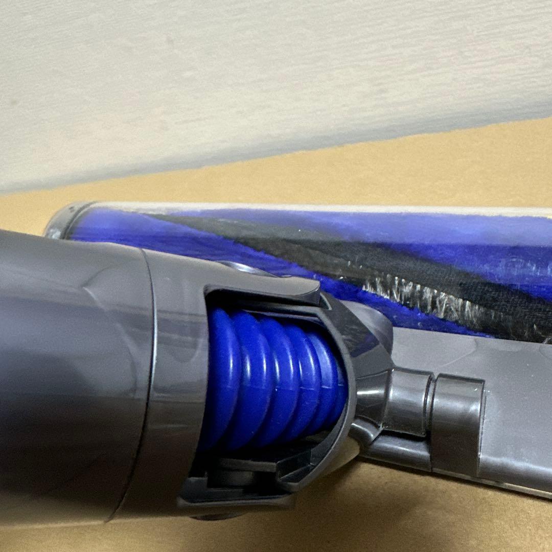 【美品】ダイソン V12 fluffy Optic ヘッド425995-02