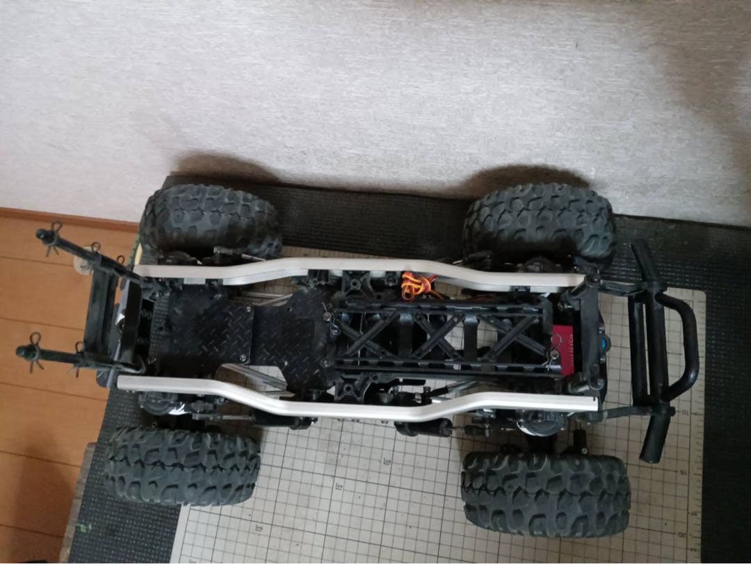 タミヤCR-01 トヨタランドクルーザー40ボディ付き