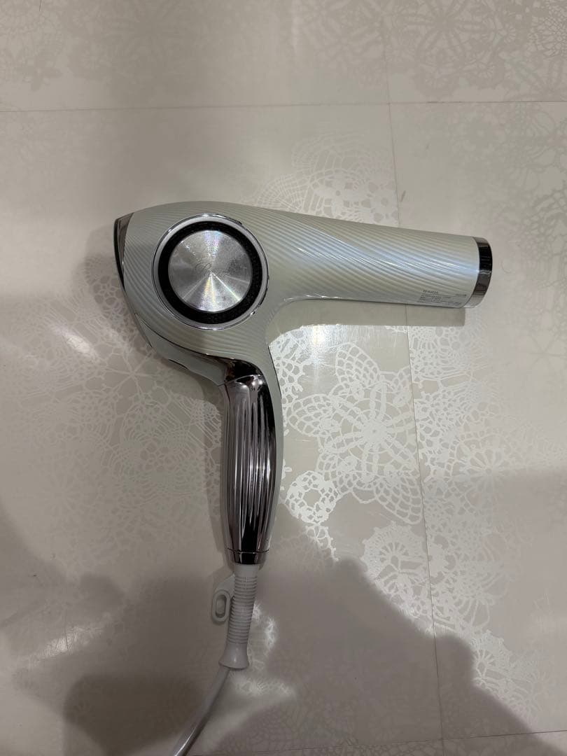 リファビューテック ドライヤー　プロ　2022年製