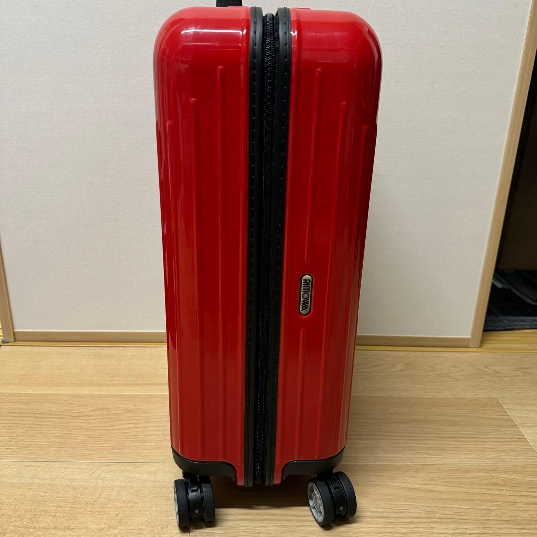 希少！リモワ　サルサエアー　キャビン　4輪　820.52 赤　機内持ち込み可