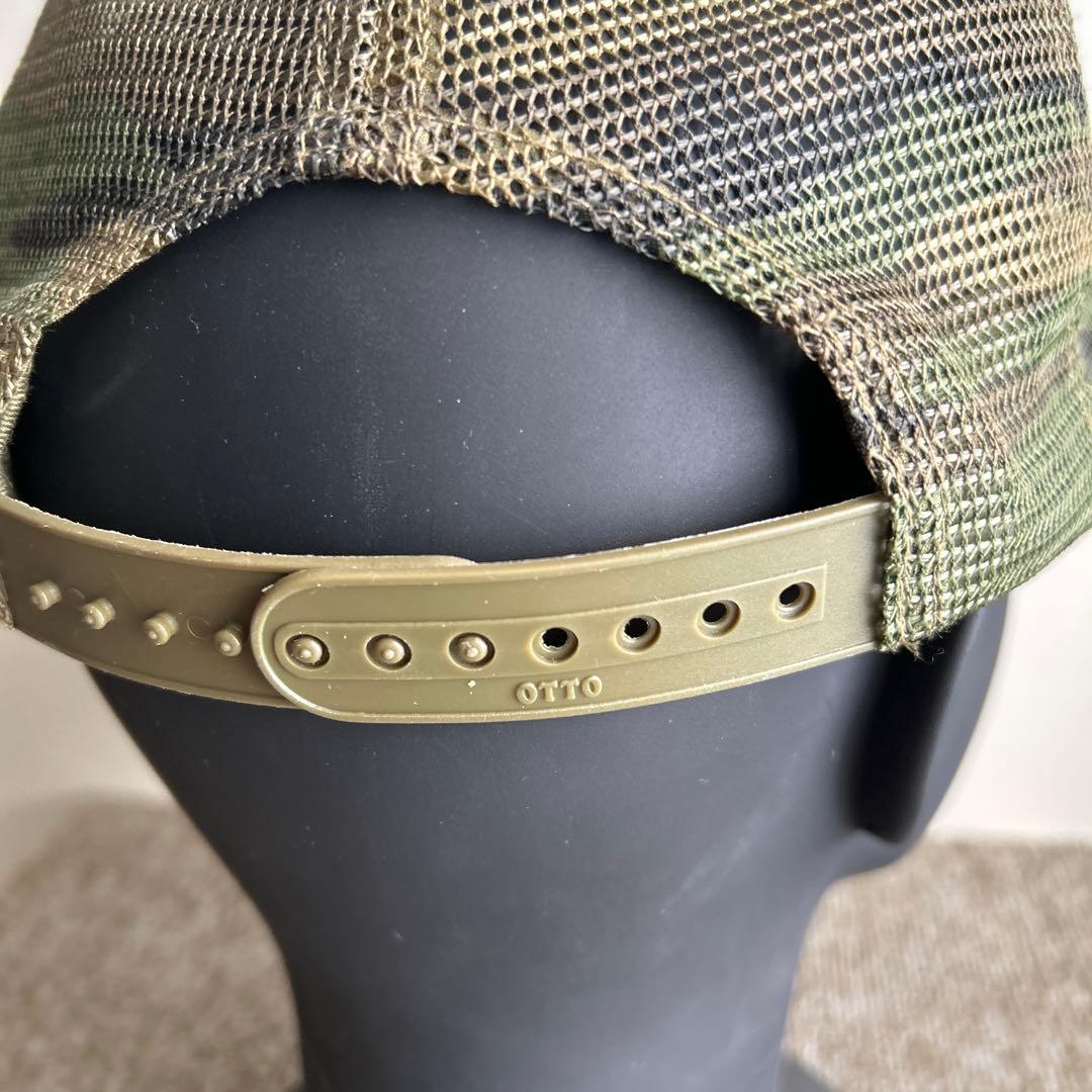 CHROME HEARTS 迷彩トラッカーキャップ