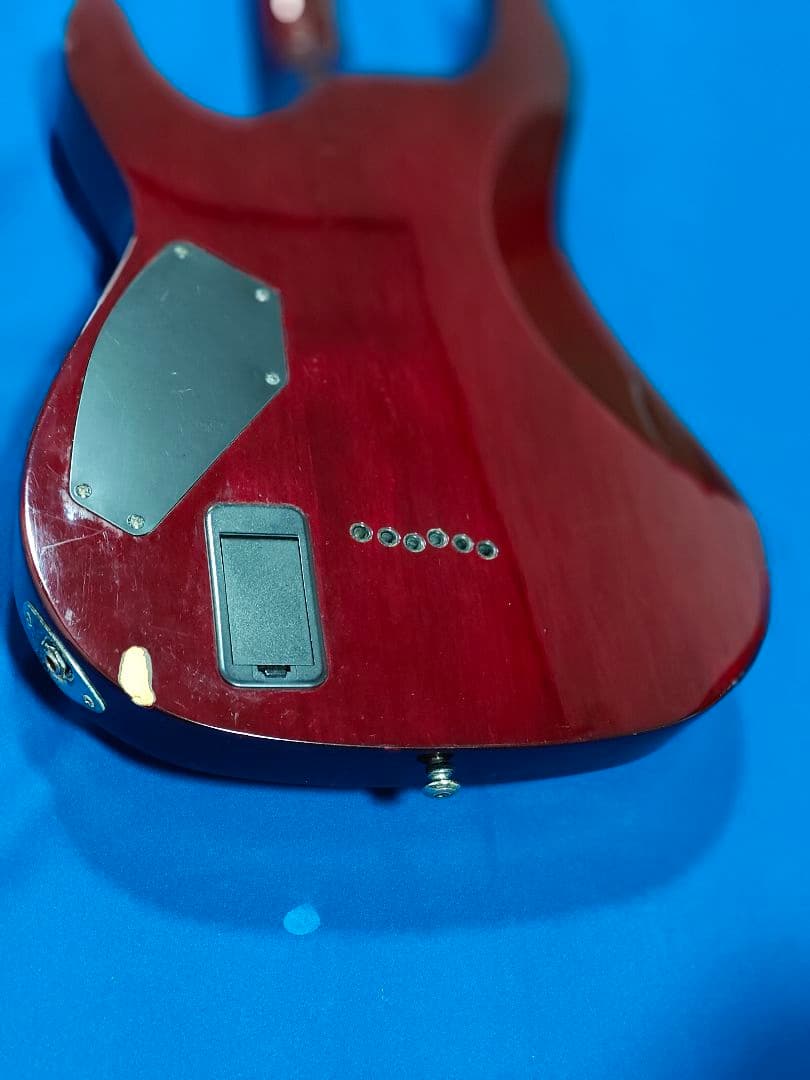 Schecter Diamond Series Hellraiserレッド