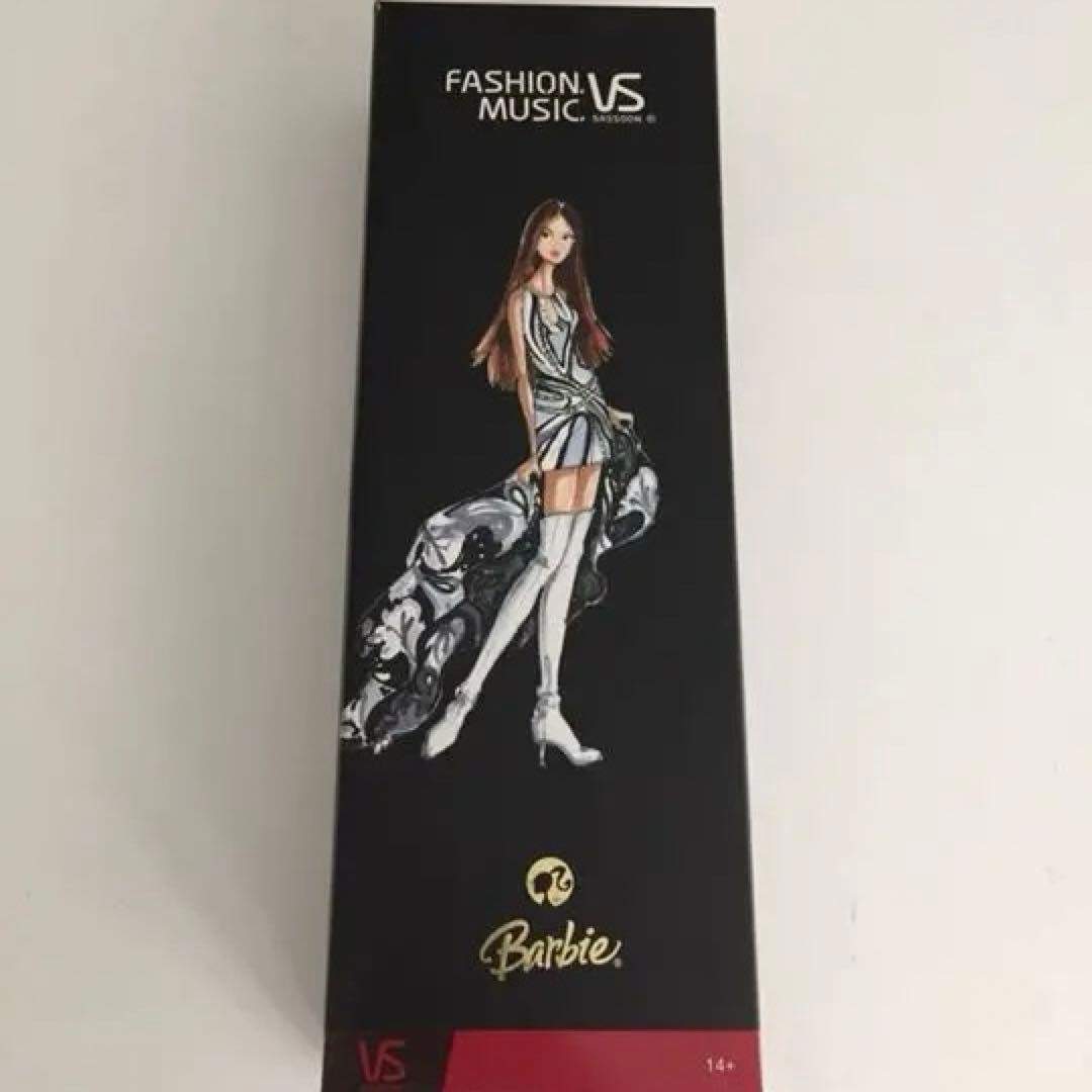 安室奈美恵 バービー人形　超レア！！