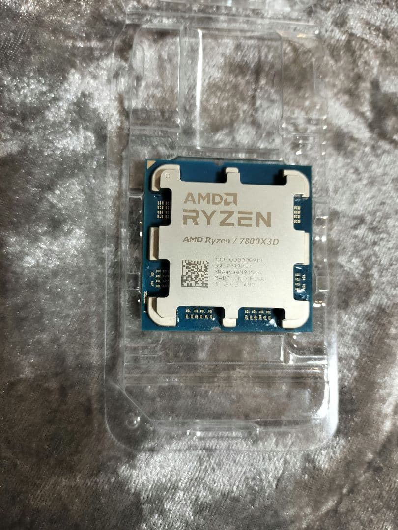 AMD Ryzen 7 7800X3D CPU　美品