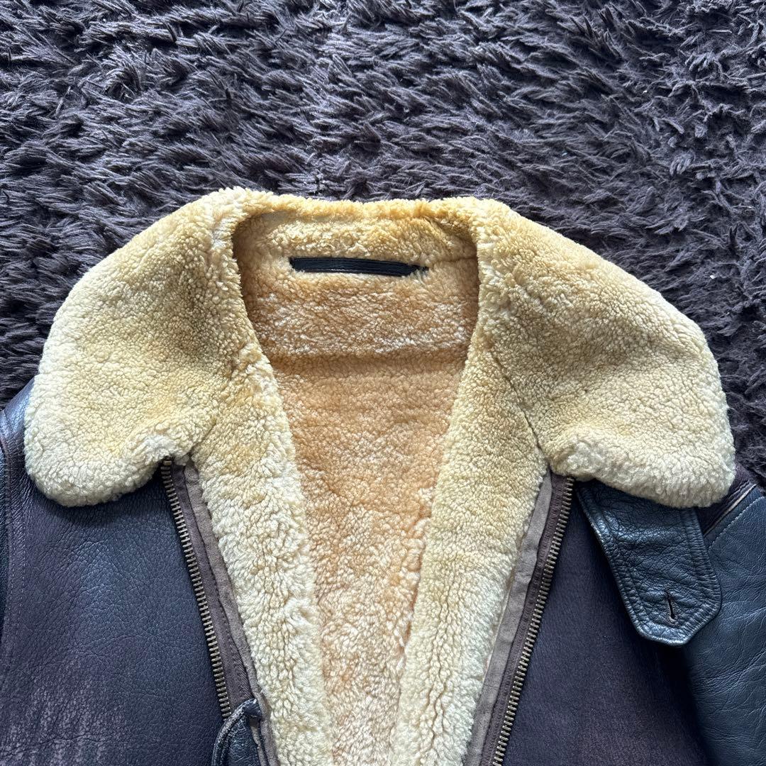 再評価3倍以上価値‼️お宝‼️フライトジャケット米国海軍仕様M445皮の素材を変更