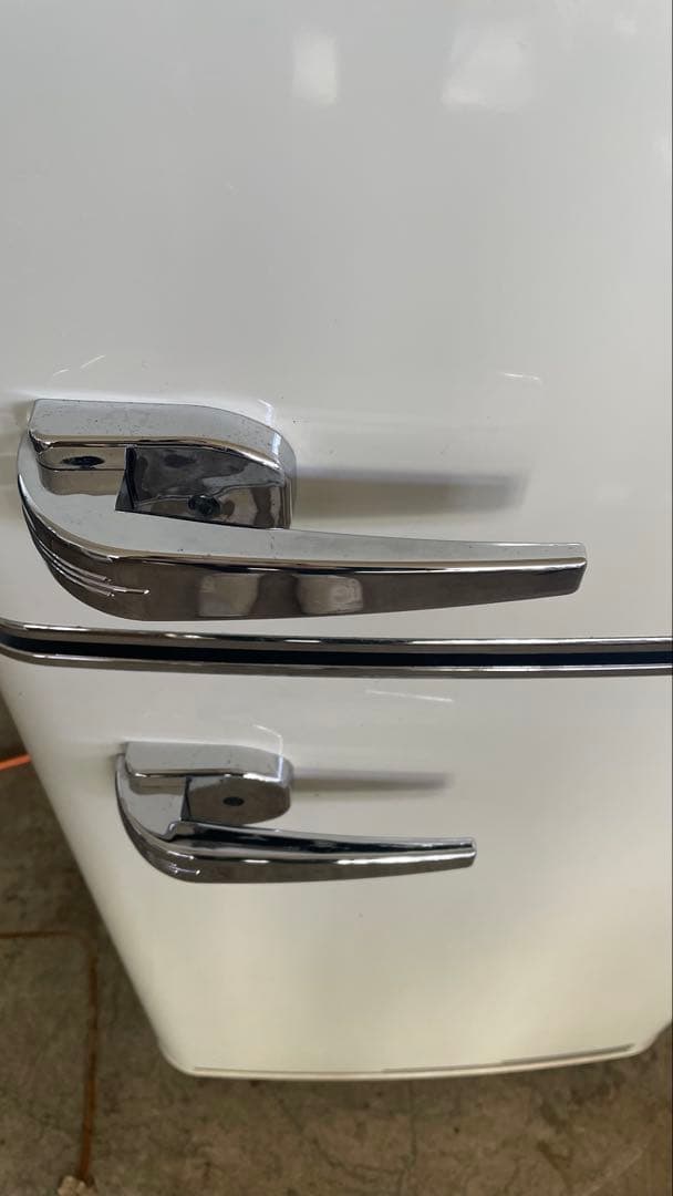 Grand Line ホワイト冷蔵庫 レトロスタイル 2ドア 2019年製