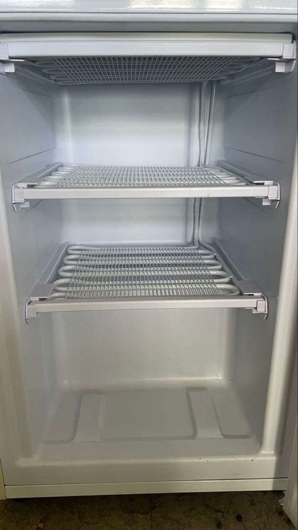 Grand Line ホワイト冷蔵庫 レトロスタイル 2ドア 2019年製