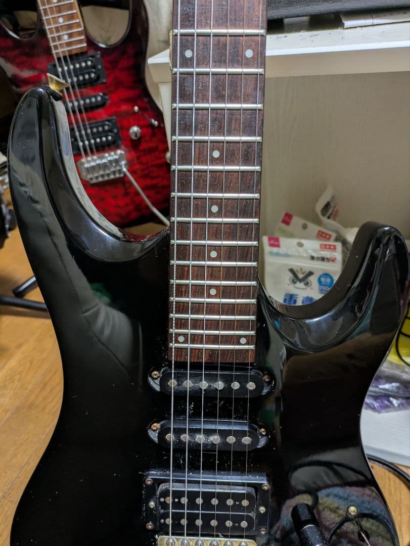 ARIAPROII黒いMAGシリーズ♫ストラトタイプエレキギター♫