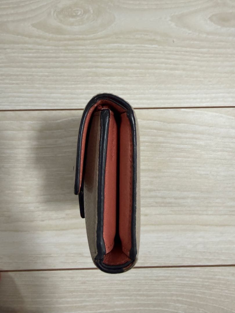 ロエベ　レザー製三つ折り財布 ベージュ