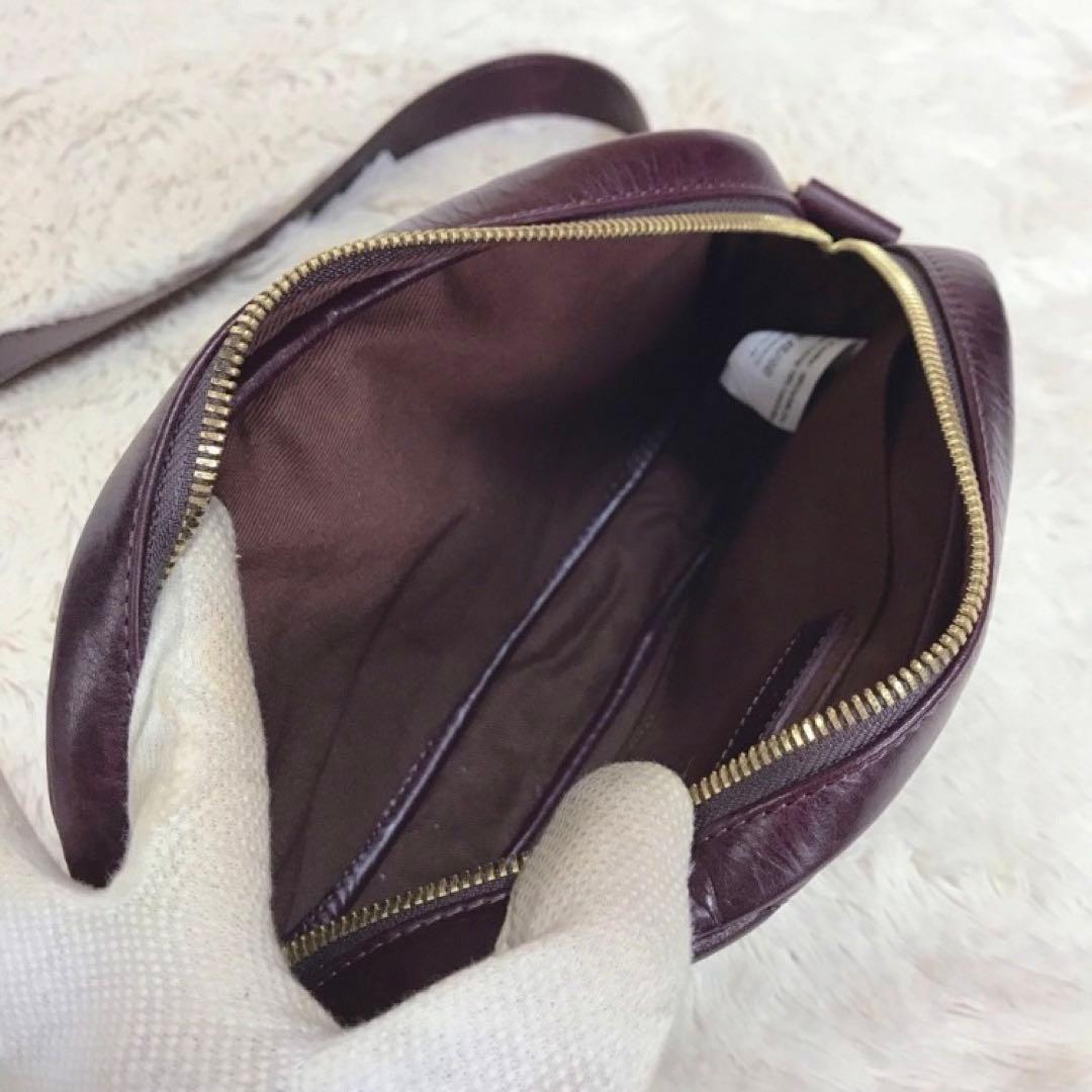 希少 A.P.C. レザー ロゴ キルト ライン ショルダーバッグ クロスボディ