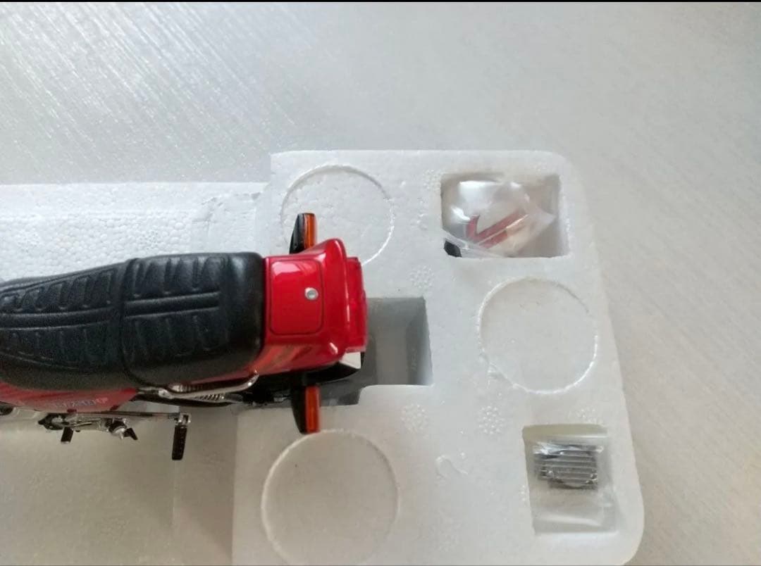 AUTOart オートアートバリバリ伝説 ホンダ CB750F HONDA