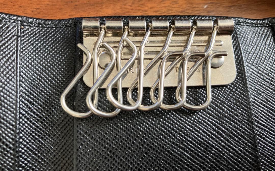 PRADA プラダ 6連レザーキーケース 三角プレート完全未使用希少経年品