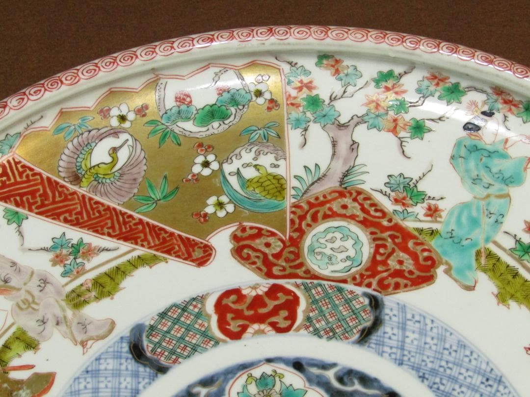 【色絵　時代　割絵花見踊り図　一尺四寸　銅鑼鉢・大皿】古伊万里