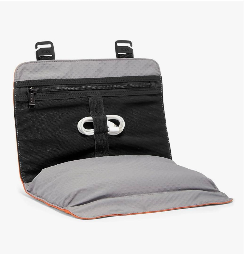 TUMI トゥミ トラベルポーチ オレンジ ケーブル収納 旅行 出張