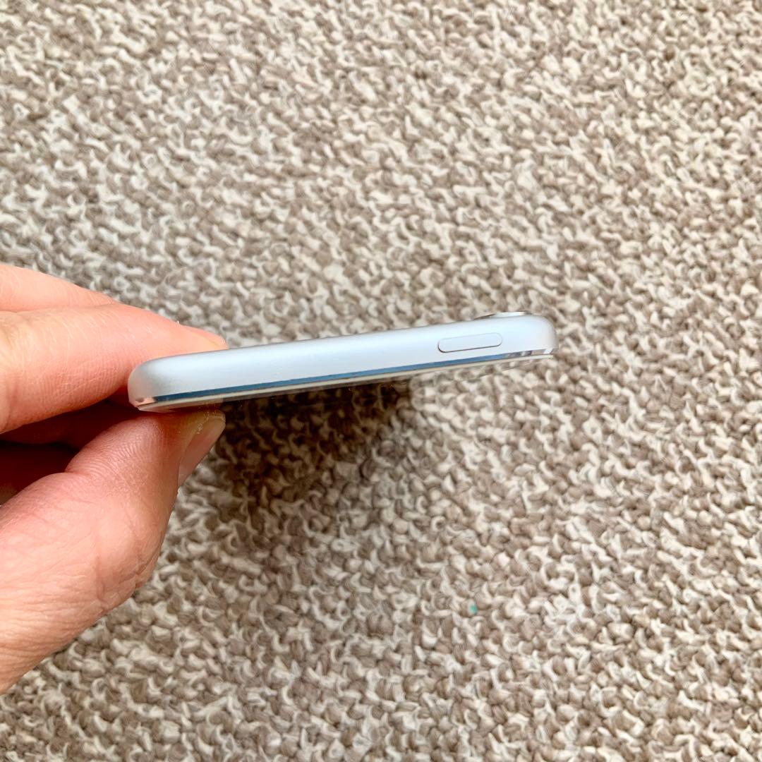 iPod touch 第6世代64GB Apple アップル アイポッド本体Q