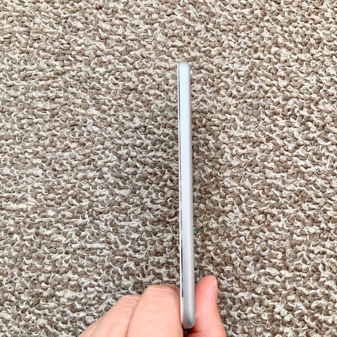 iPod touch 第6世代64GB Apple アップル アイポッド本体Q