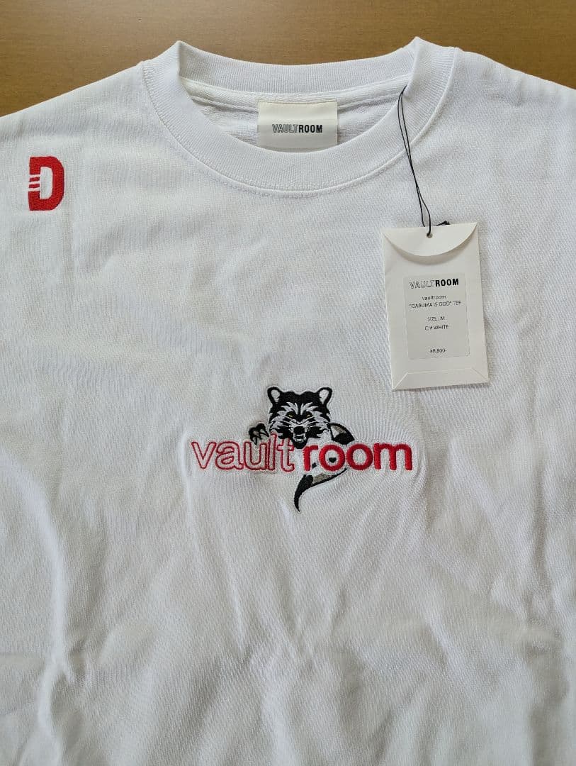 だるまいずごっど　vaultroom \"DARUMA IS GOD\" TEE