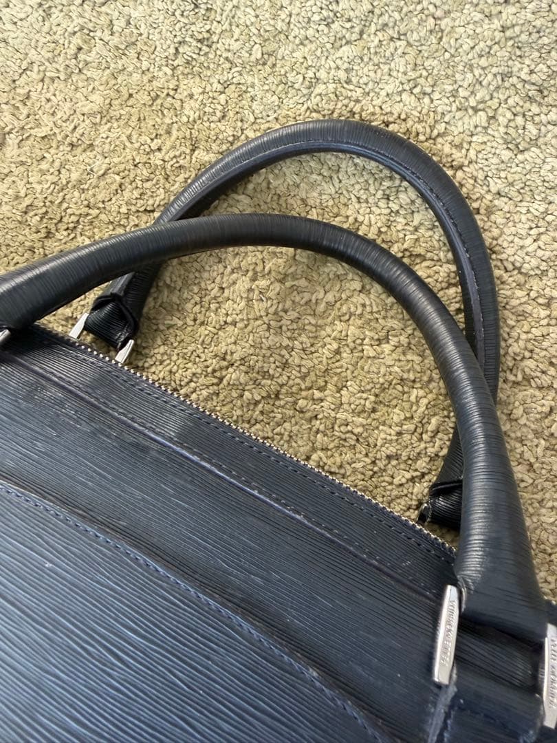 ピエールモルビダ　ビジネスバック