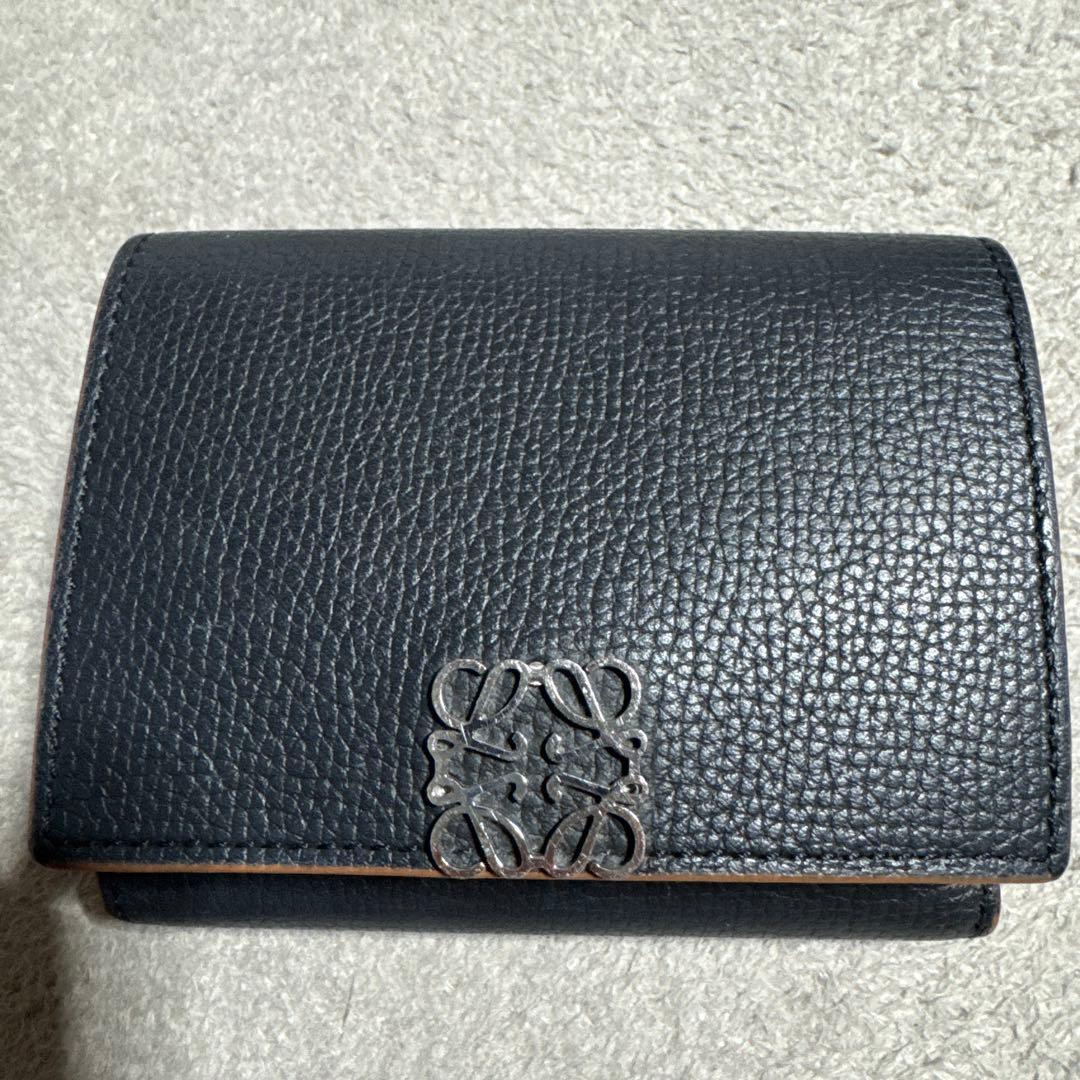 ロエベ　アナグラム トライフォールド ウォレット