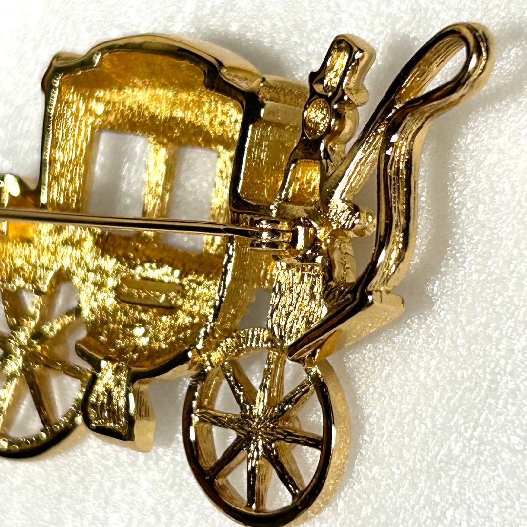 バーバリー Burberrys 【ヴィンテージ】 旧ロゴ　ブローチ　馬車型