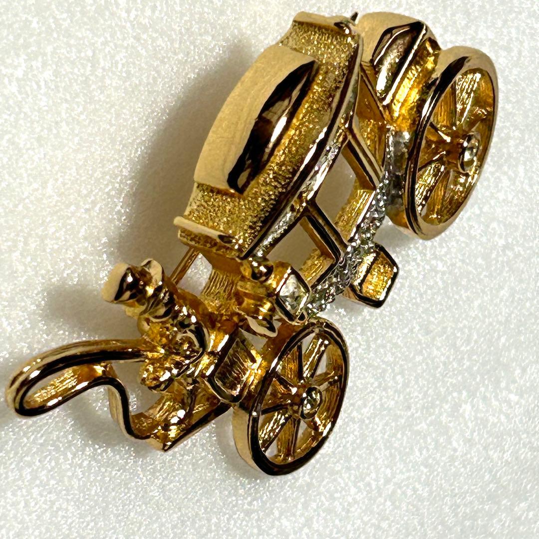 バーバリー Burberrys 【ヴィンテージ】 旧ロゴ　ブローチ　馬車型