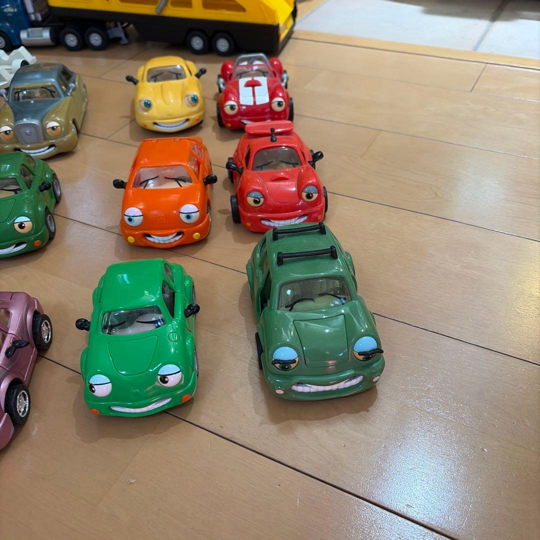 シェブロンカーズ　31台