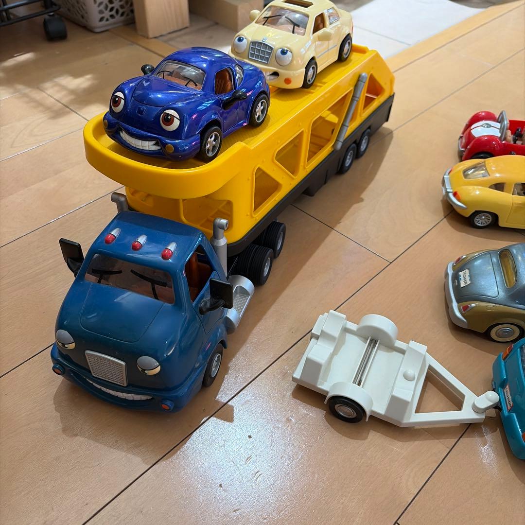 シェブロンカーズ　31台