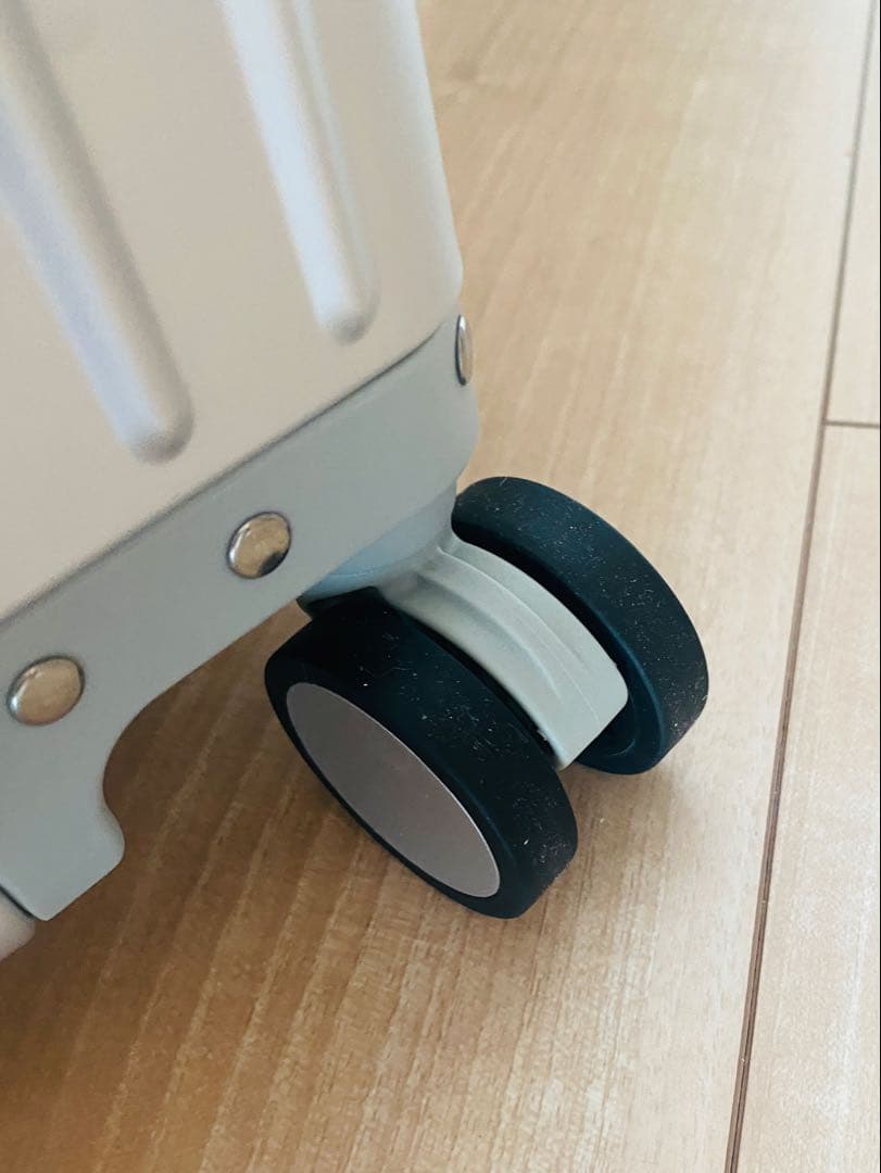 innovator アルミスーツケース 70L ／STERLING SILVER