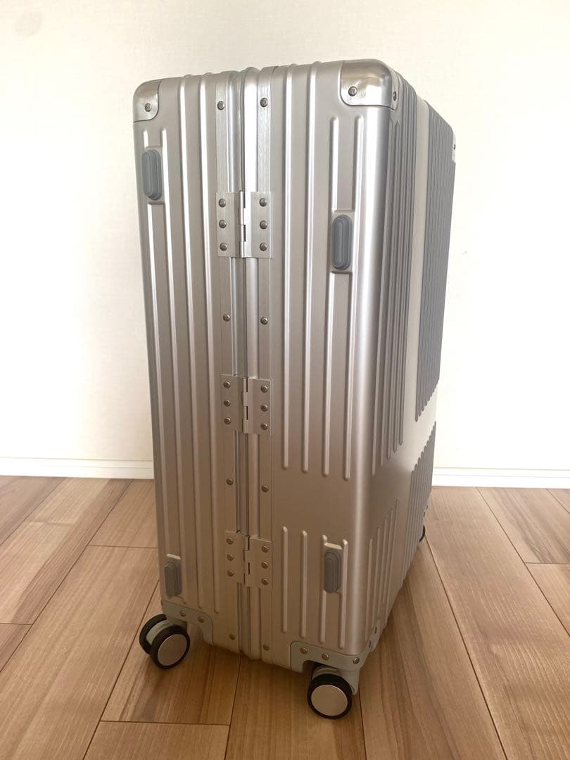 innovator アルミスーツケース 70L ／STERLING SILVER