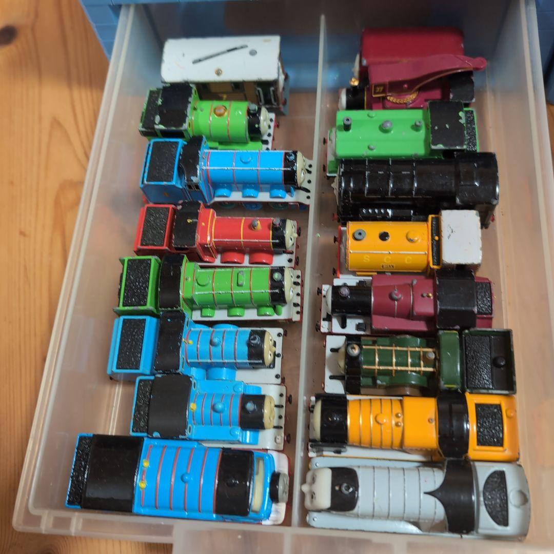 トミカ ミニカーセット 58台 収納引き出し付き