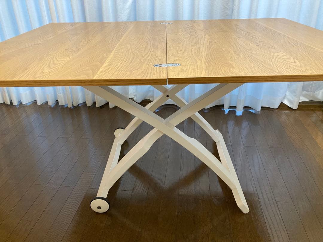 カリガリス　マスコッティ　昇降式テーブル