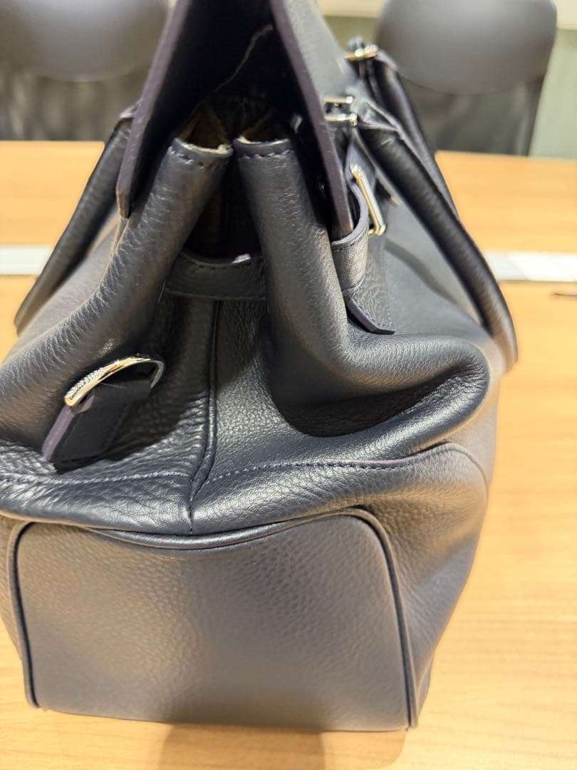 【未使用】Pelle Morbida 　被せフラップボストンバッグ　Lサイズ