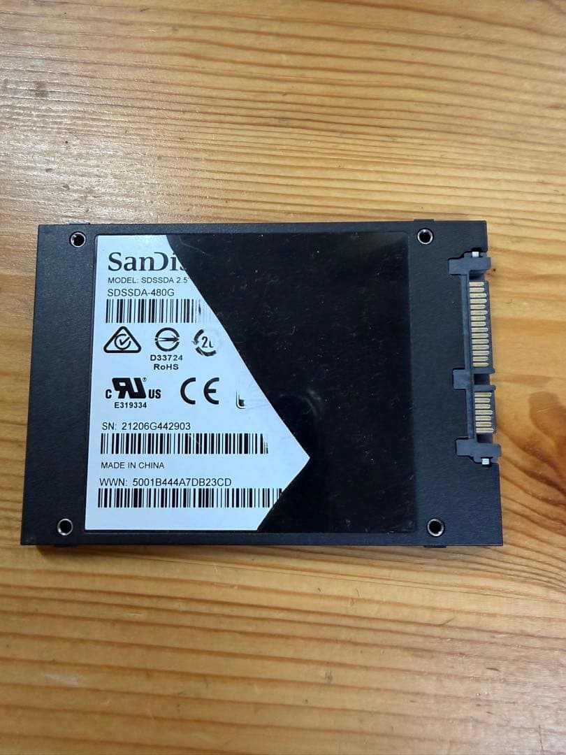 内蔵型SSD Seagate 512GB SanDisk 480GB SSD