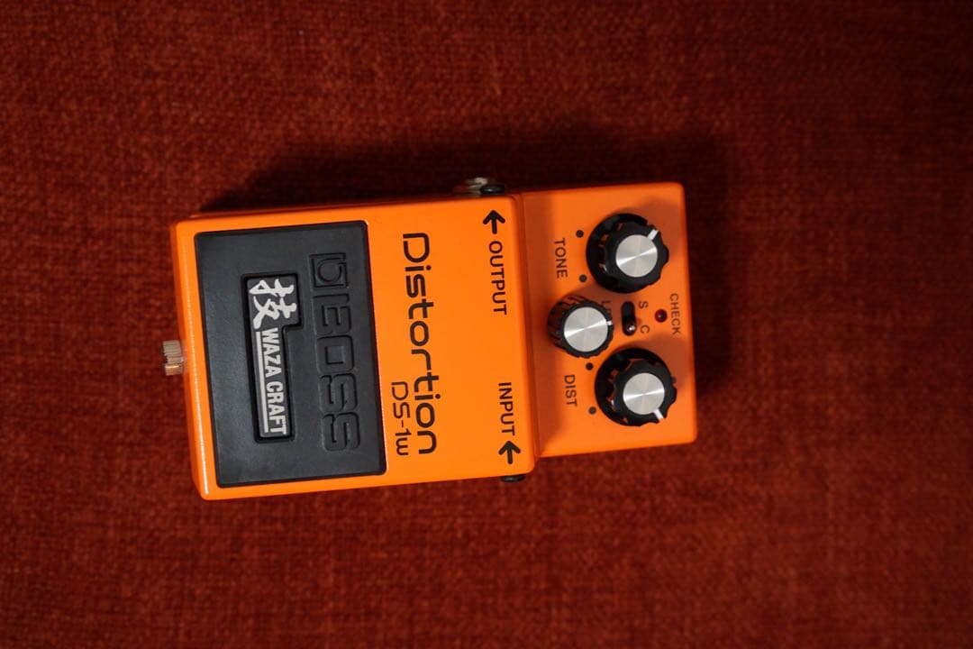 ギター Boss DS-1W