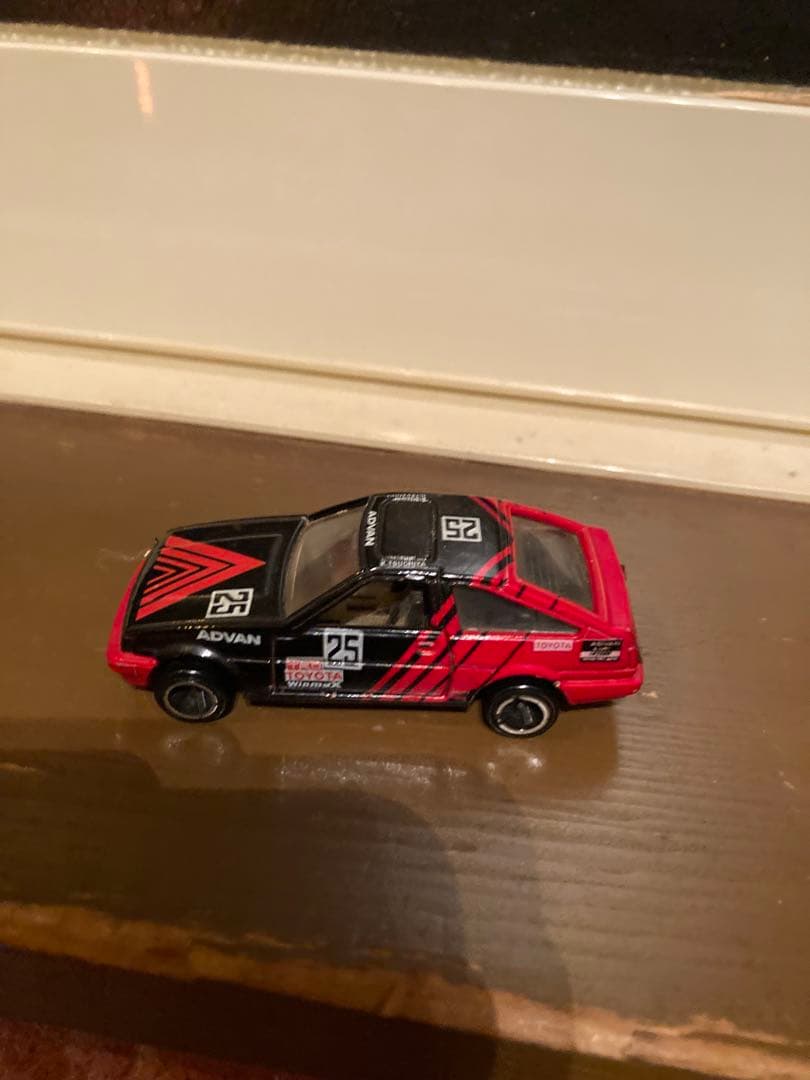 トミカ特注（日本製）　トヨタカローラレビンAE86(ADVAN) アド特注
