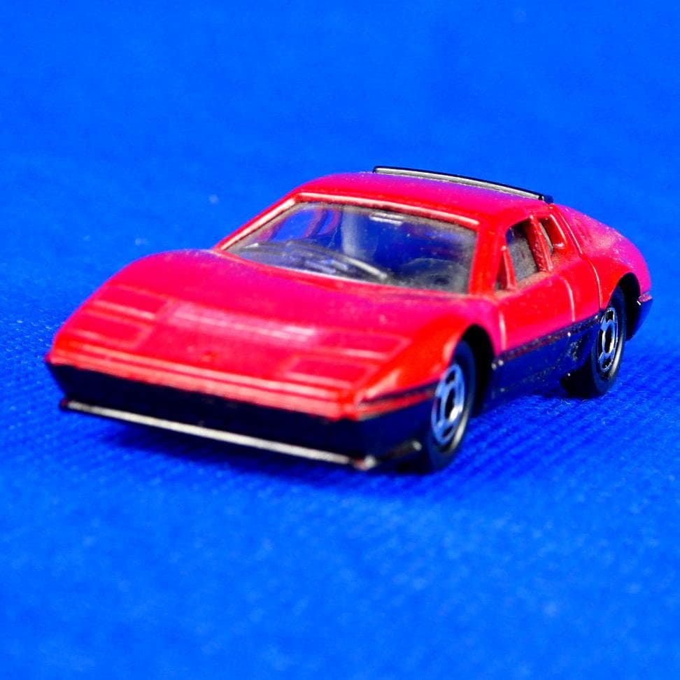 フェラーリ512BB★トミカ★初期の青箱★当時のミニカタログあり★昭和５６年もの