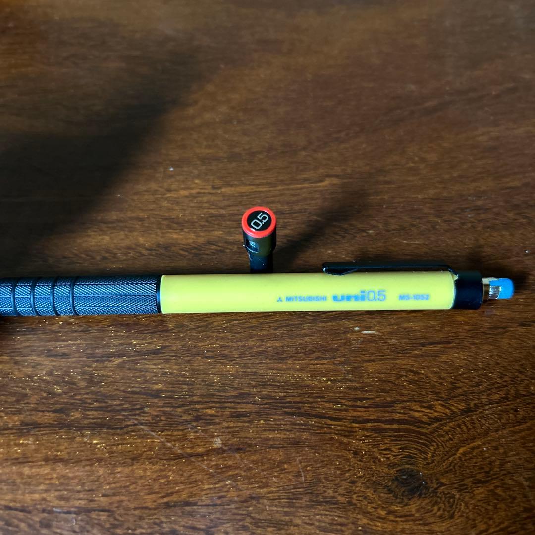 か*わ様 uni シャーペン　m5-1052 レア　廃盤　0.5