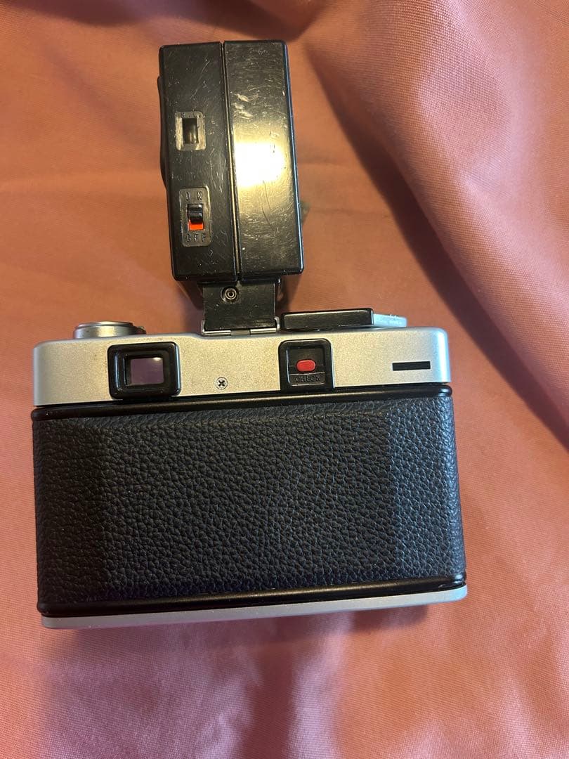 Minolta Hi-Magic F Arrow Aceのフラッシュ付き